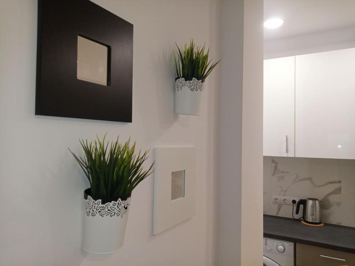Cozy Studio Near Victoria Metro Station Афины Экстерьер фото